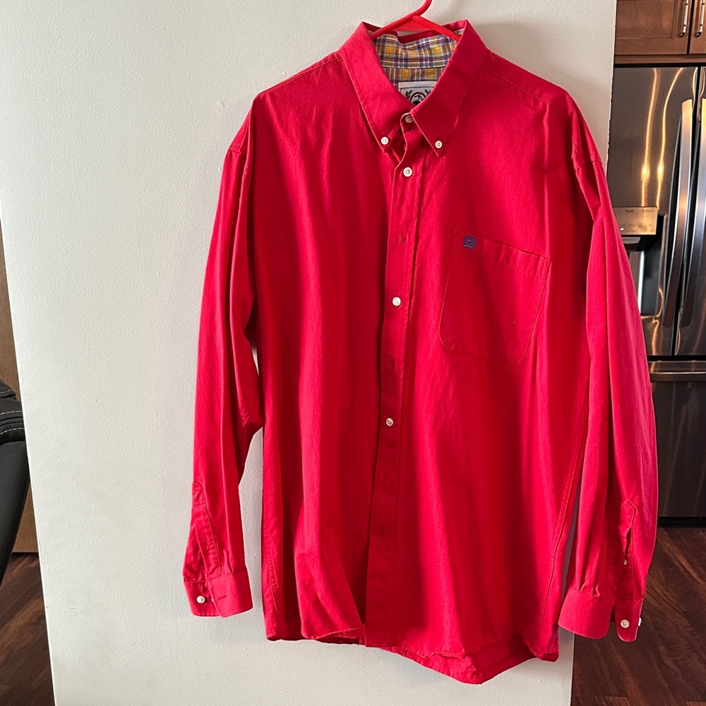 Cinch button down logo long sleeve shirt, like new condition.